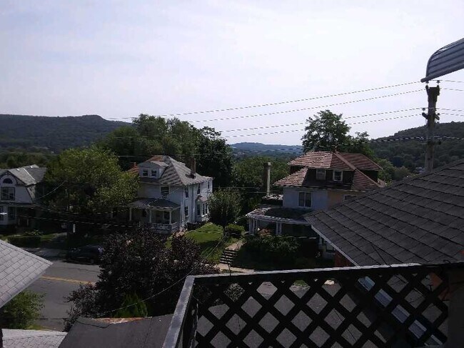 Foto del edificio - 217 Friedensburg Rd