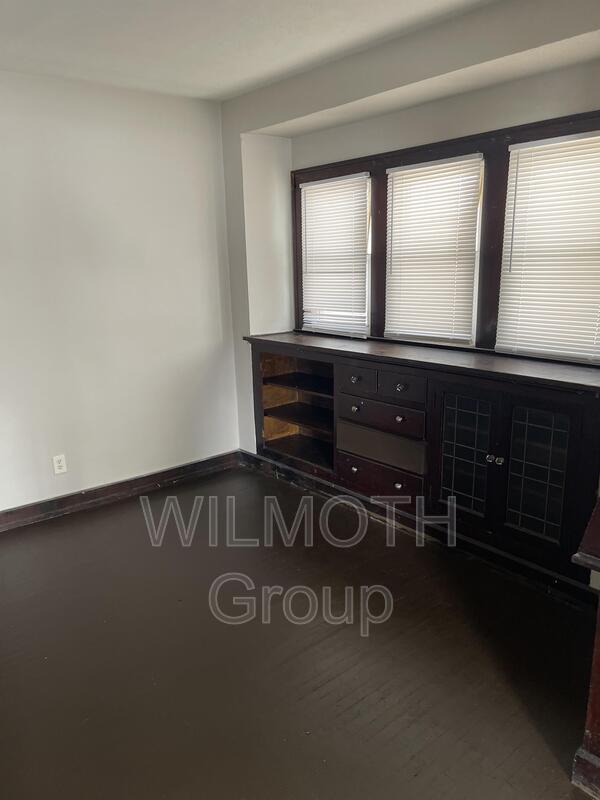 Foto del edificio - 6054 E Washington St
