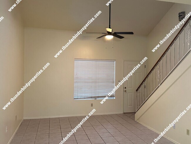 Foto del edificio - MOVE IN SPECIAL $250 off first months rent. Great NW home with large storage shed near the park.