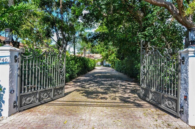 Foto del edificio - 5740 SW 67th Ave