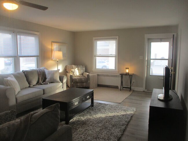 Sala de estar - 11 S Gladstone Ave