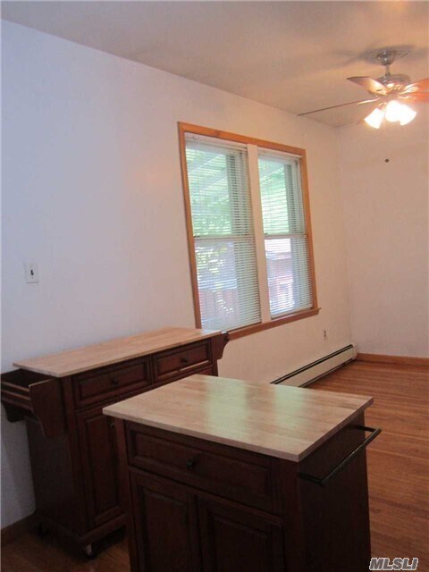 Foto del edificio - 75-19-75-65 65th Dr