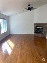 Building Photo - 4201 Cove W Dr