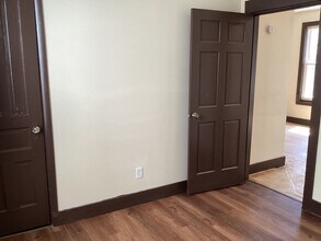 Building Photo - 1219 N 33rd St