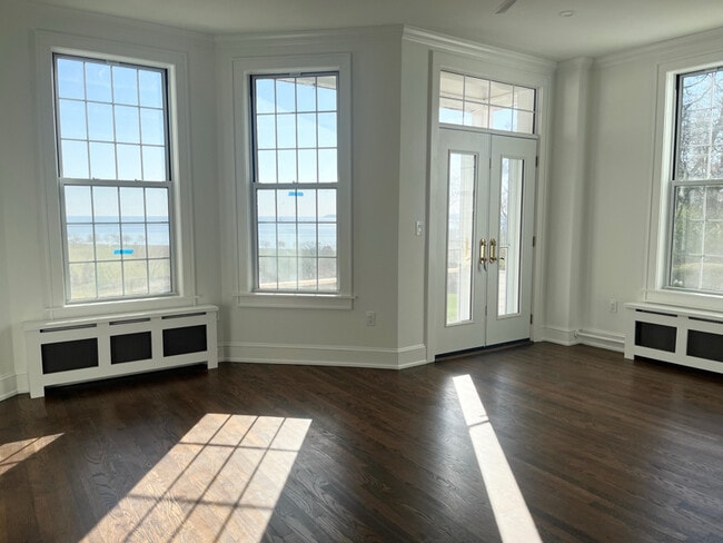 Foto del edificio - 1228 E Juneau Ave