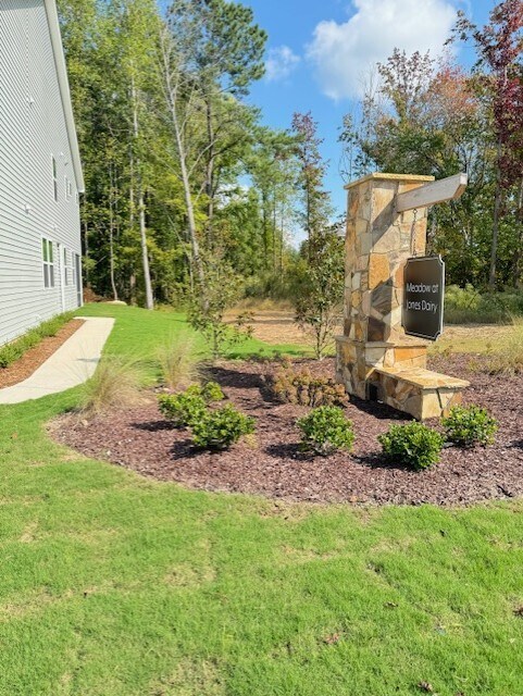 Foto del edificio - 1212 Bessie Ct