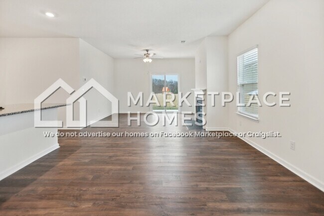 Building Photo - 1161 Ridge Parke