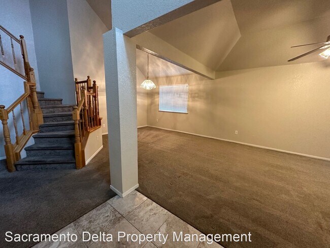 Building Photo - 4 br, 2.5 bath House - 8431 Auberry Drive