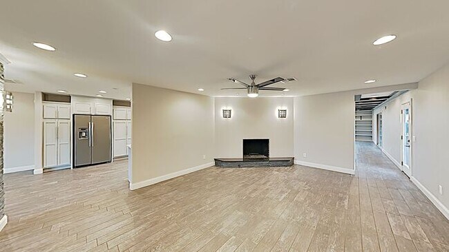 Foto del edificio - 6228 N Grand Blvd