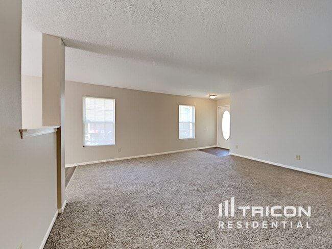 Building Photo - 7621 Mansfield Way
