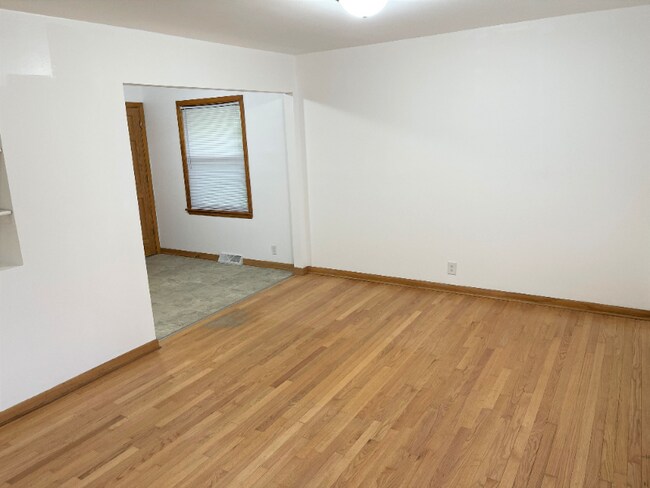 Building Photo - 3701 St Andrews Blvd