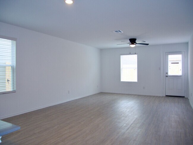 Building Photo - 7627 Chancery Gate