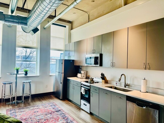 Photo - Studio Unit Available Apartment