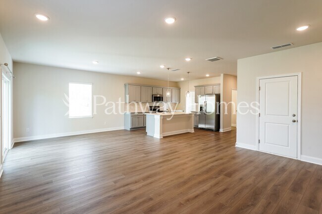 Foto del edificio - 215 Limestone Wy