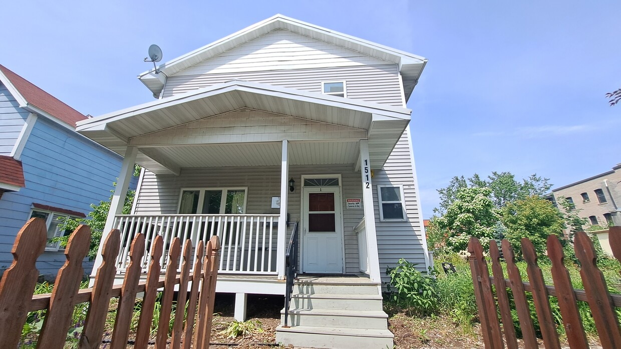 Primary Photo - 1512 Park Ave