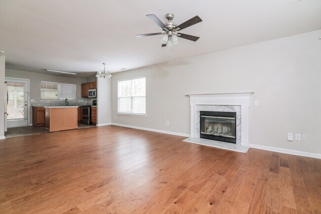 Building Photo - 3516 Hamilton Mill Dr