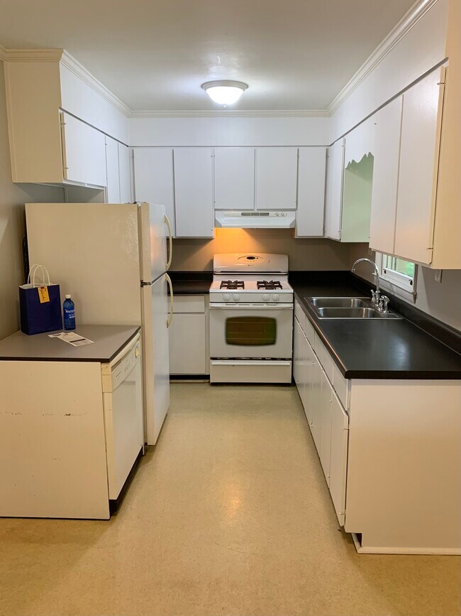 Foto del edificio - 145 Seminole Ave