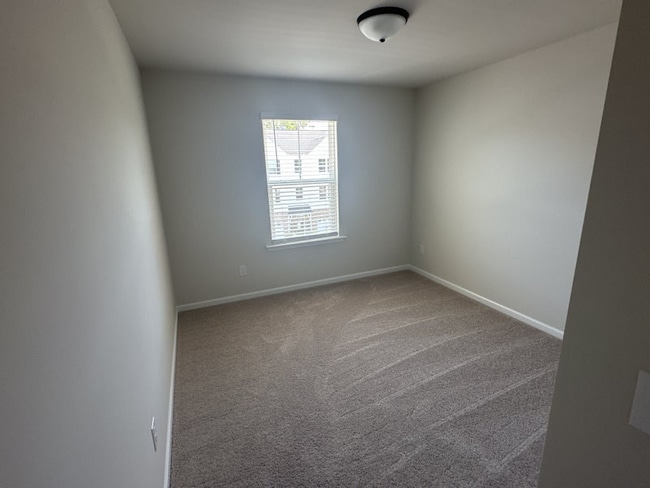 Building Photo - 9408 Sun Fountain Dr