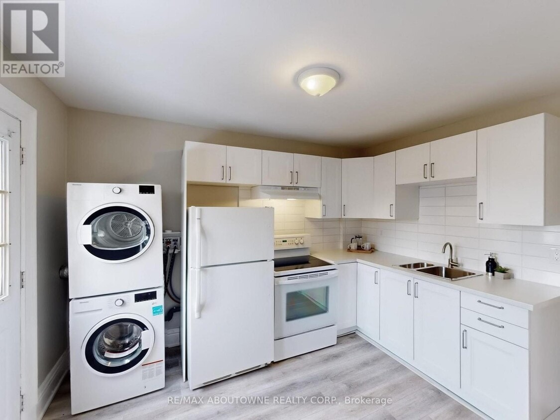 Photo principale - 67 Aikman Ave