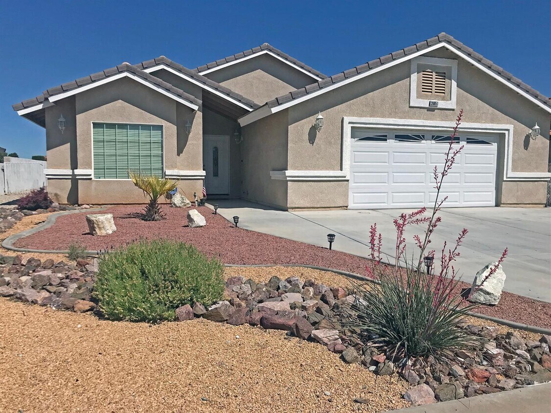 Primary Photo - 26951 Silver Lakes Pkwy