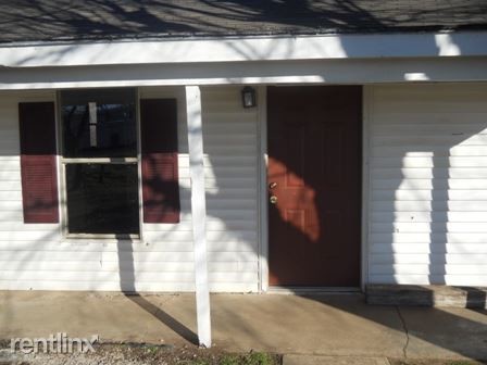 Building Photo - 1150 S W Bypass