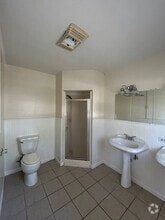 Building Photo - 813 Captain Shreve Dr