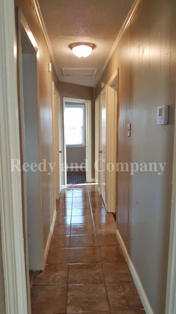 Foto del edificio - 3334 Fostoria Rd