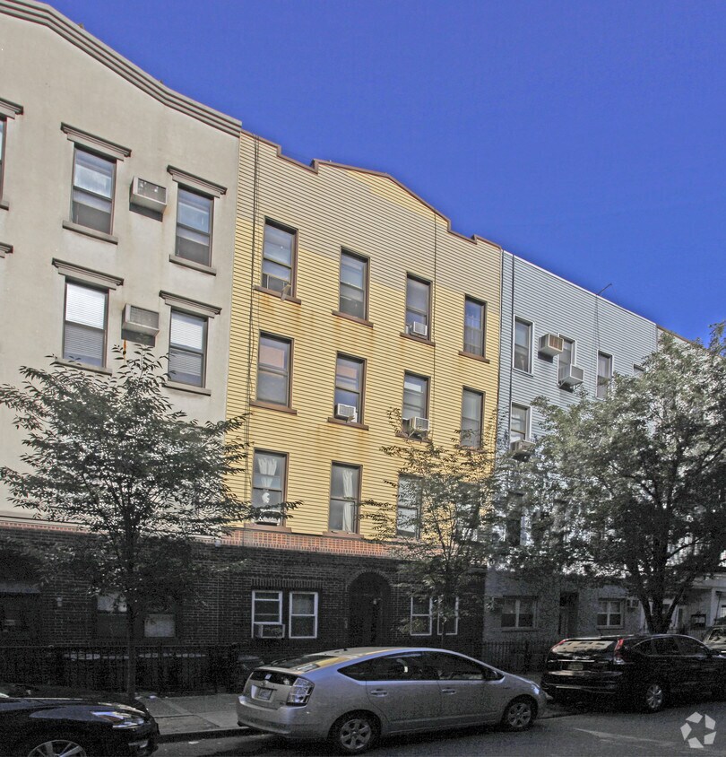 Primary Photo - 114 Bedford Ave