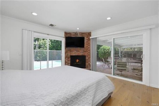 Foto del edificio - 22335 Kittridge St