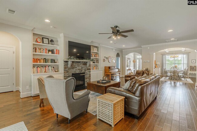 Foto del edificio - 488 Forest Creek Way