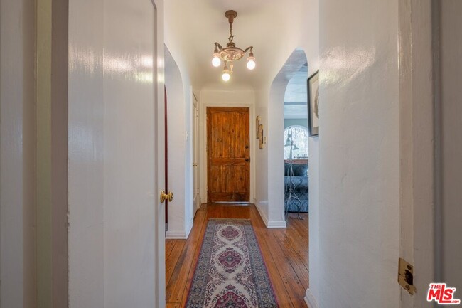 Foto del edificio - 8316 4th St