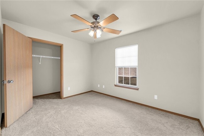 Foto del edificio - 2970 W Old Farmington Rd