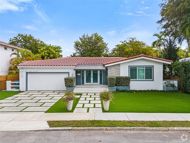 Building Photo - 3505 Crystal View Ct