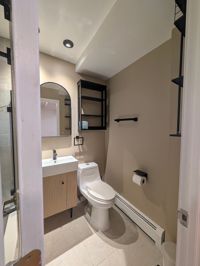 Foto del edificio - 6361 N Paulina St