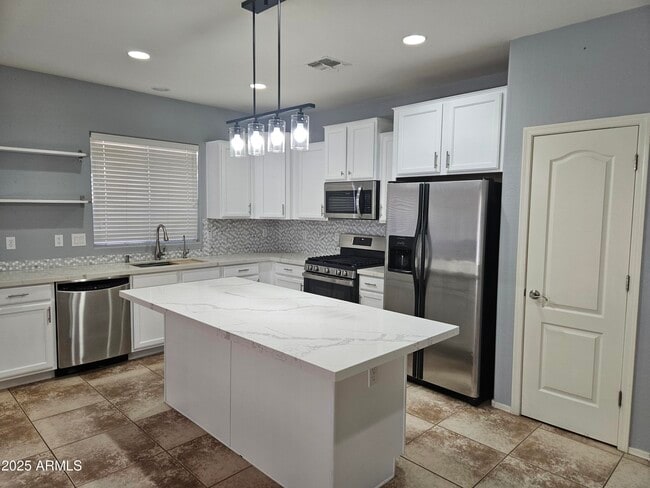 Building Photo - 42356 W Balsa Dr