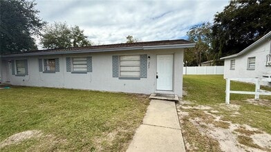 Building Photo - 207 Mill St