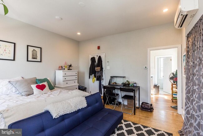 Foto del edificio - 1331 Reed St