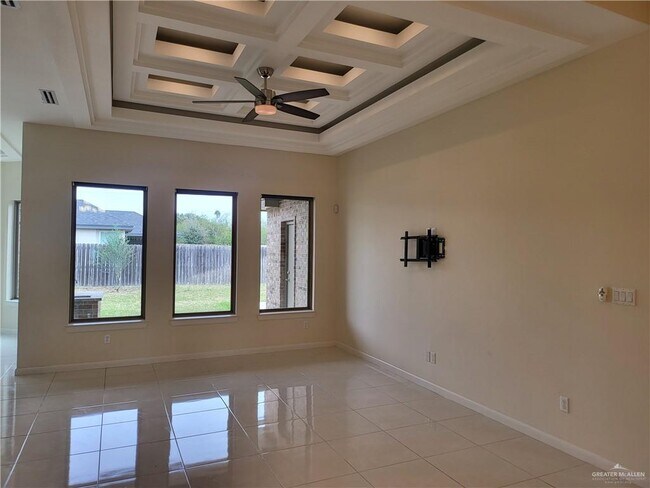 Building Photo - 1367 Garden Dr