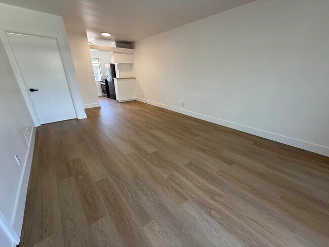 Foto del edificio - 1263 Hayworth Ave