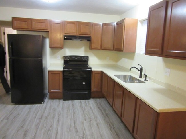 Building Photo - New Construction & Pets Welcome