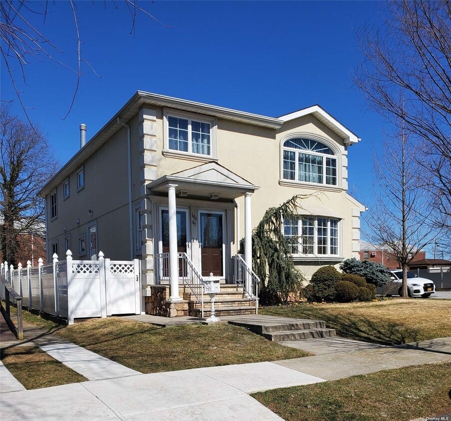 Primary Photo - 16067 19th Ave