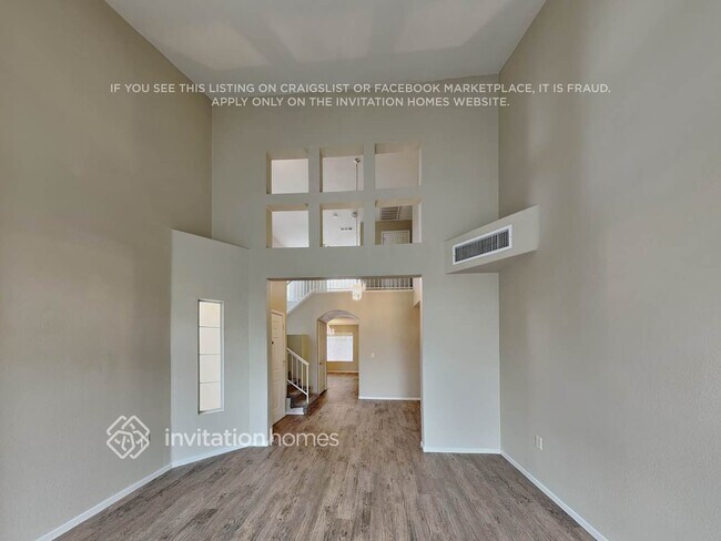 Foto del edificio - 2145 Sun Swept Way