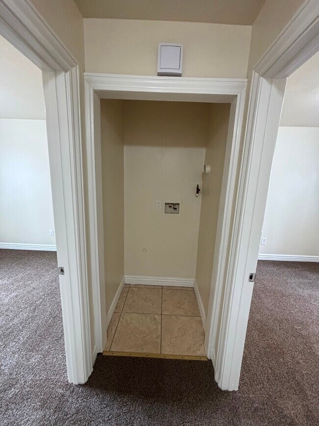 Foto del edificio - 639 E 87th Pl