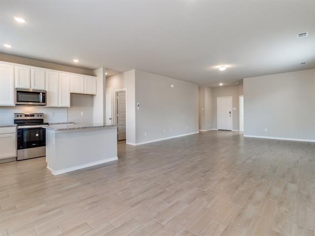 Building Photo - 952 Ravenwood Ln