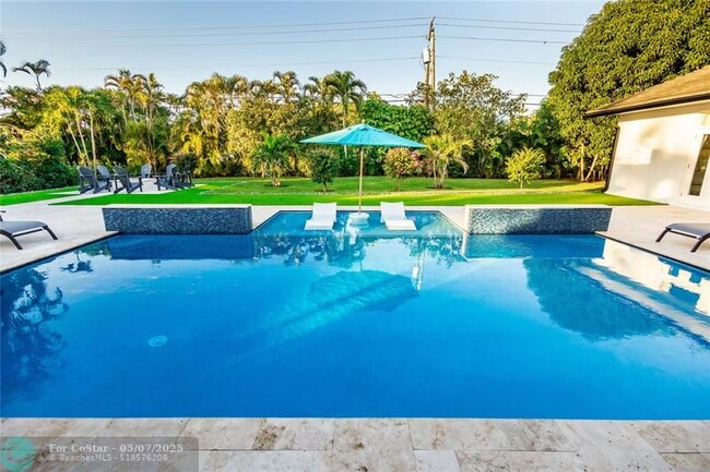 Foto del edificio - 3127 Sherwood Blvd