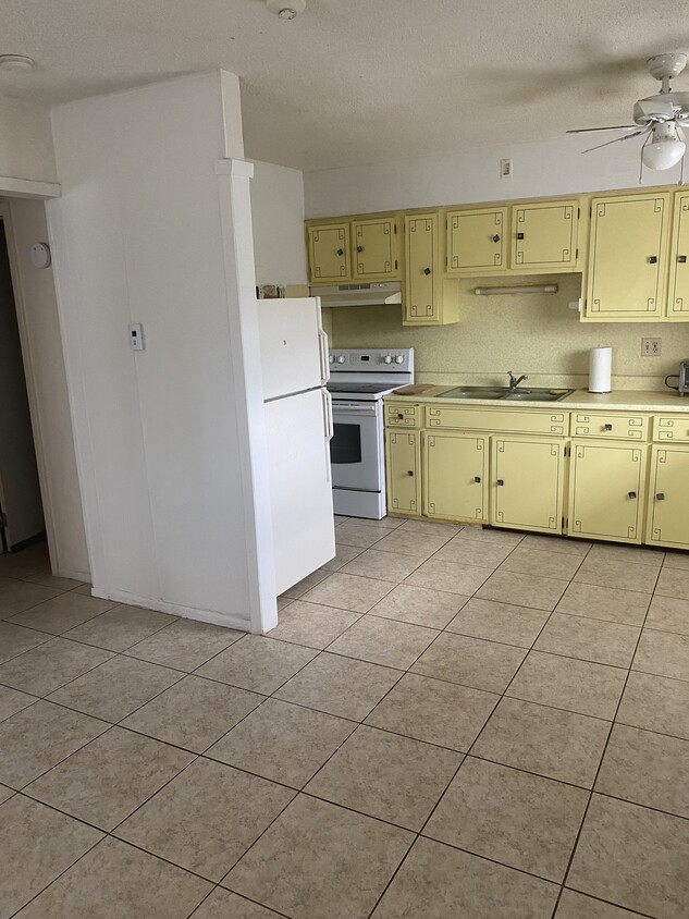 Foto principal - 12205 Genoa Dr