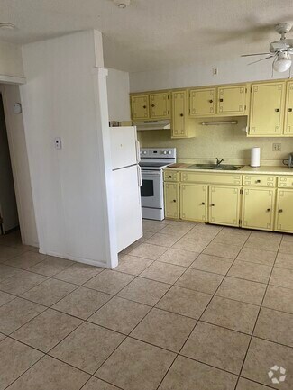 Building Photo - 12205 Genoa Dr