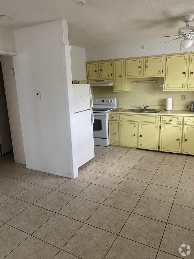 Building Photo - 12205 Genoa Dr