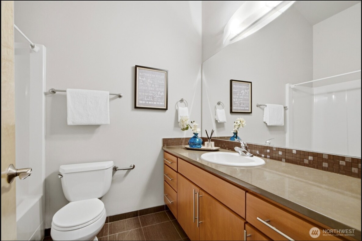 Foto del edificio - 925 N 85th St