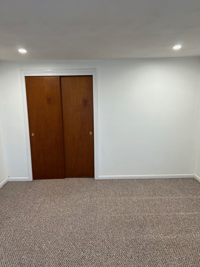 Foto del edificio - 1627 Seven Corner Rd